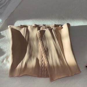 SKIMS Nude Waist Cincher - Light Beige Shapewear